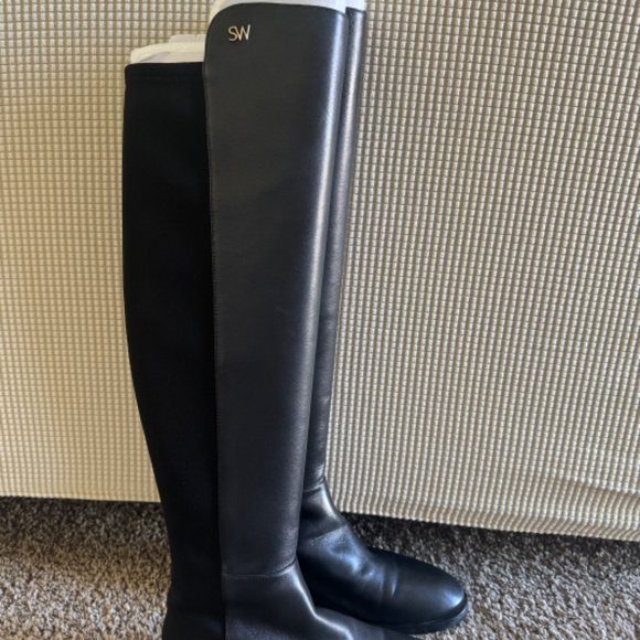 Stuart Weitzman - Picture 6 of 8